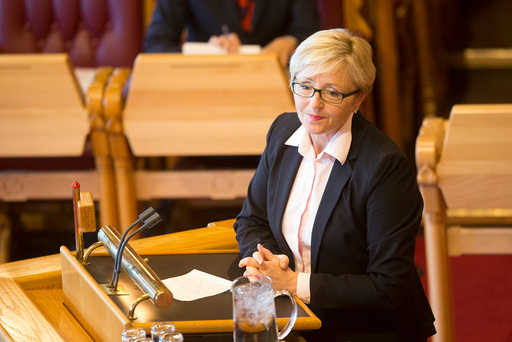 Senterpartiets Liv Signe Navarsete under tirsdagens trontaledebatt i Stortinget.