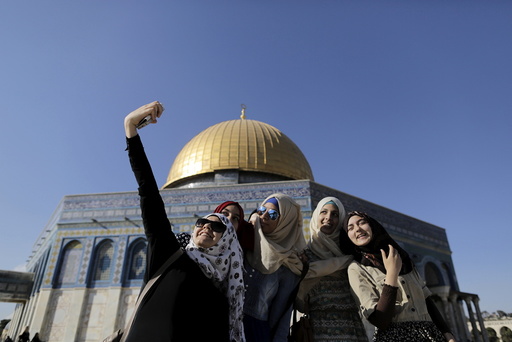 Wider Image: Selfies At Dome Of The Rock