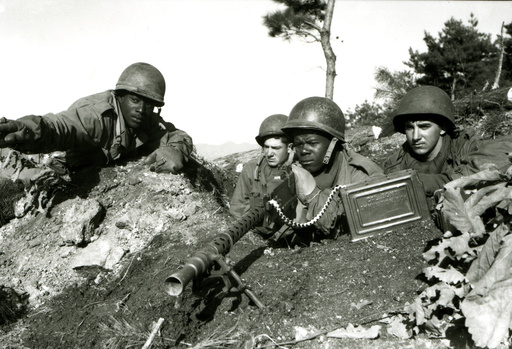 Korea-Krieg, US-MG-Stellung, Kämpfe am Chongchon-Fluß 1950 - Korean War, US machine gun position -