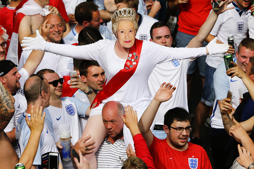 England fan wears mask of Queen Elizabeth II in Saint Etienne - EURO 2016