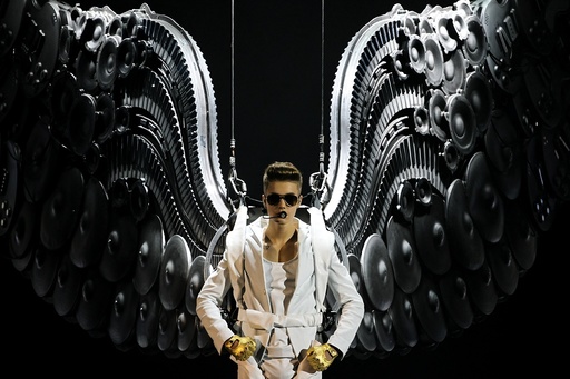 Justin Bieber performs in Lisbon