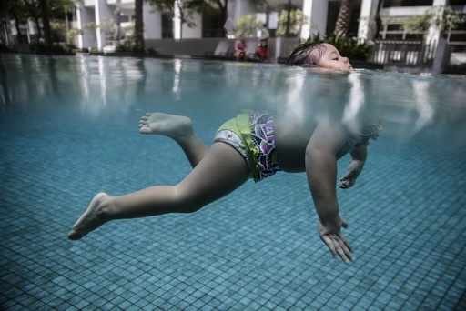 New Malaysia Record Longest Distance Swimming By Toddlers