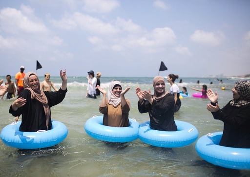 Palestinians from West Bank visit sea for the first time