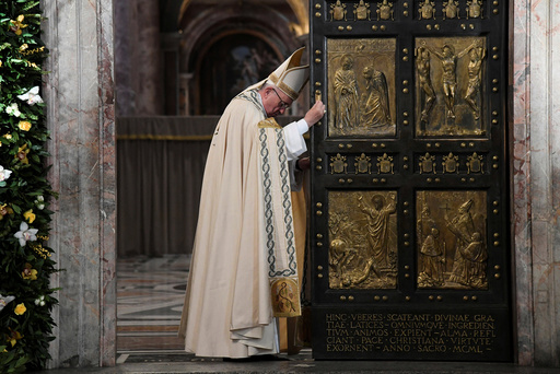 Pope Francis closes the Holy Door to mark the closing of the Catholic Jubilee year of mercy at the in Saint Peter's Basilica at the Vatican