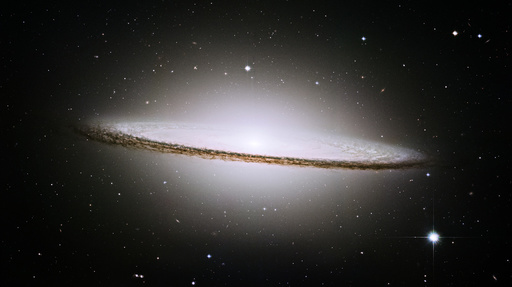 Sombrero galaxy (M104), HST image