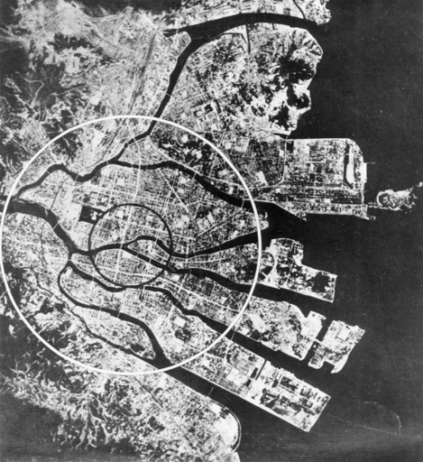 Luftbild Hiroshima nach Atombombe - Aerial View of Hiroshima aft.Atomic Bomb - Vue aérienne d'Hiroshima ap. la bombe
