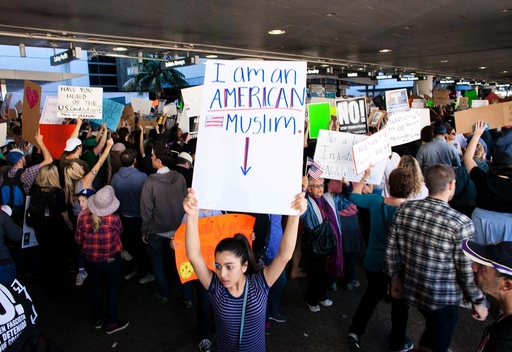 Protestors Rally Against Muslim Immigration Ban in Los Angeles