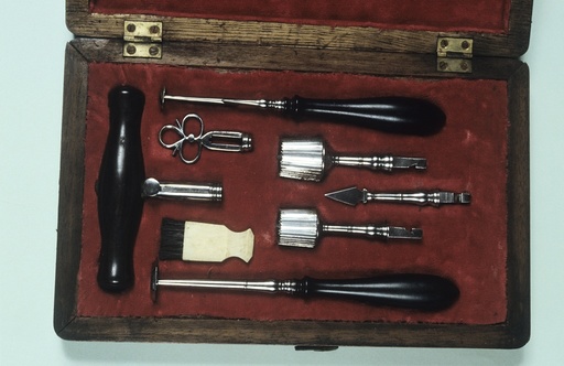 Surgical instruments, 18th century