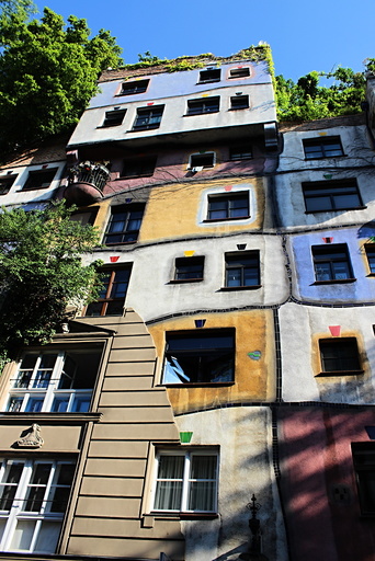 Hundertwasserhaus, Vienna, Hundertwasser