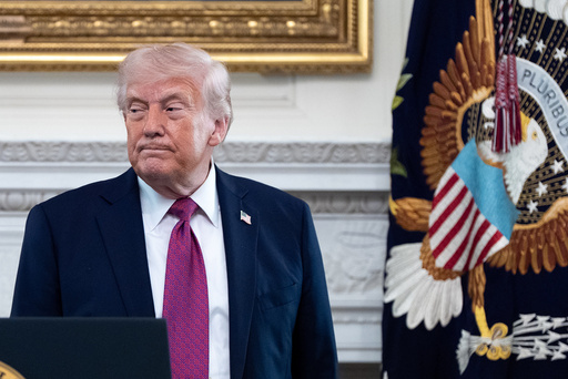 Trump beordrer marinen til å senke alle båter som minelegger Hormuzstredet