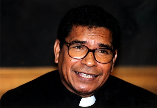 Carlos Filipe Ximenes Belo; biskop på Östtimor.