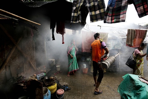 Government trying to combat Dengue in Calcutta