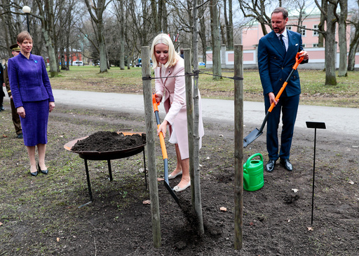 Kronprins Haakon og kronprinsesse Mette-Marit besøker Estland.