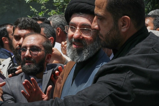 Irans nye øverste leder Mojtaba Khamenei fotografert i 2019.