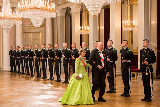 Kong Harald og dronning Sonja feirer sine 80-Ârsdager