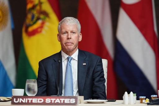 USAs energiminister Chris Wright mener det er viktig å gjenåpne Hormuzstredet.