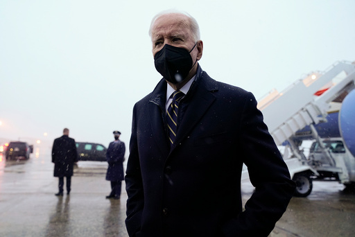 President Joe Biden sa fredag at han skal sende et mindre antall soldater til Øst-Europa. Foto: Andrew Harnik / AP / NTB