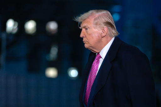 Trump truer med å «utslette» Irans kraftverk, oljebrønner og avsaltingsanlegg