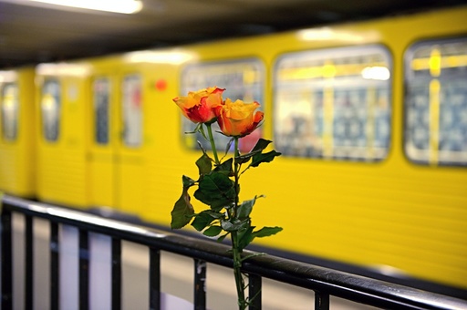 Mourning for subway victim in Berlin