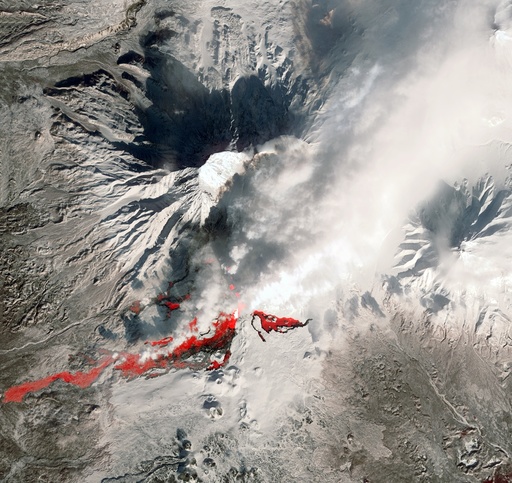 Plosky Tolbachik volcano erupting, 2013