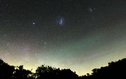Airglow and Magellanic Clouds