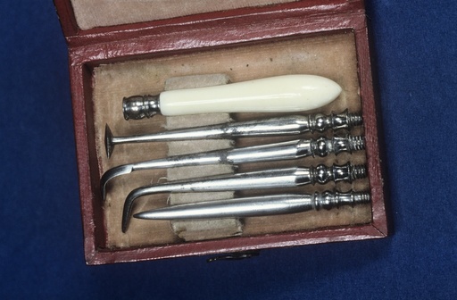 Dental hygiene set, circa 1820